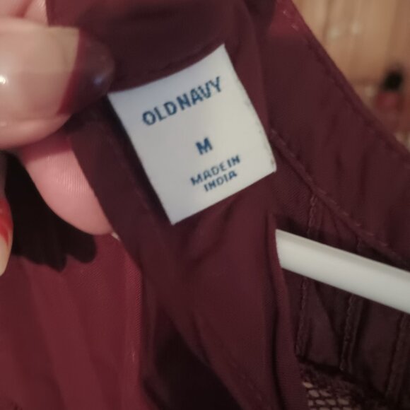 Maroon tank - Picture 2 of 5